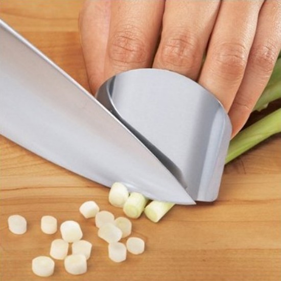 Защита пальцев от порезов ножом